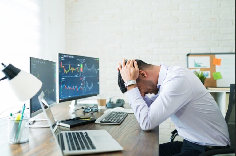 Errores financieros que te mantienen endeudado